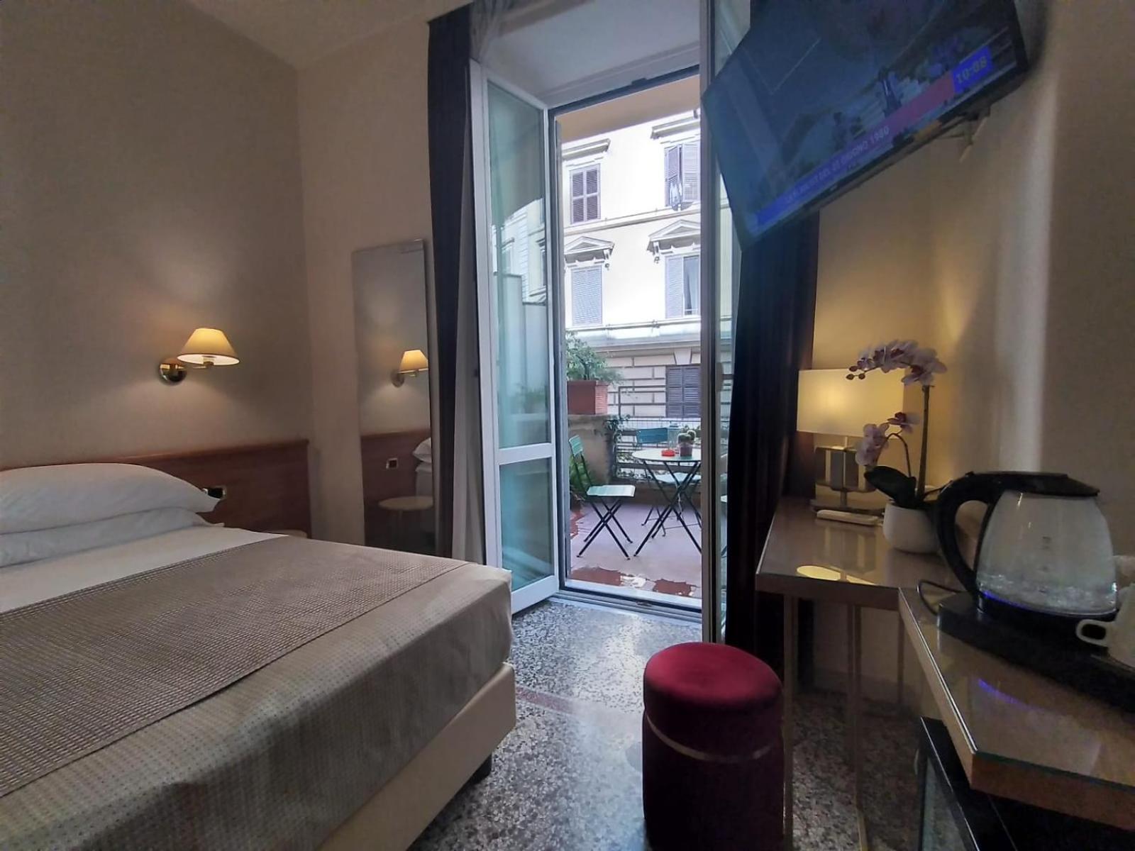 רומא Hotel Principe Eugenio מראה חיצוני תמונה