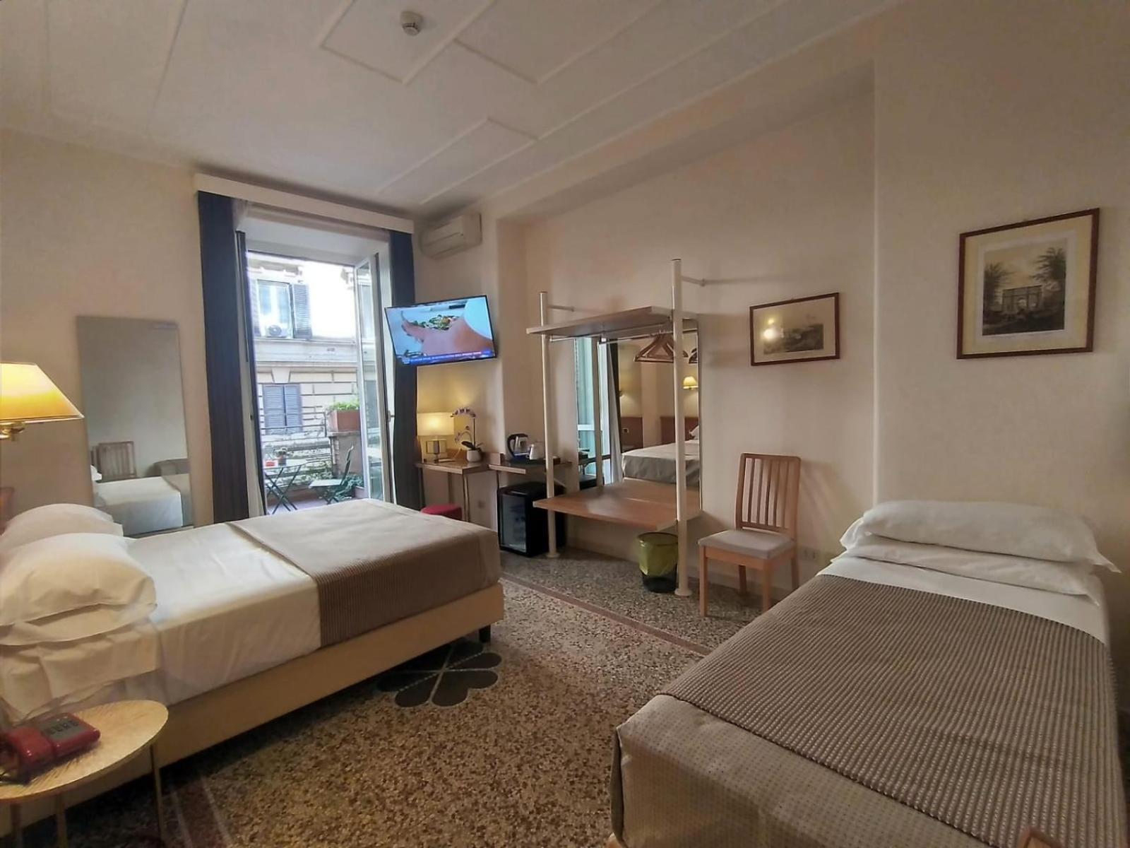 רומא Hotel Principe Eugenio מראה חיצוני תמונה