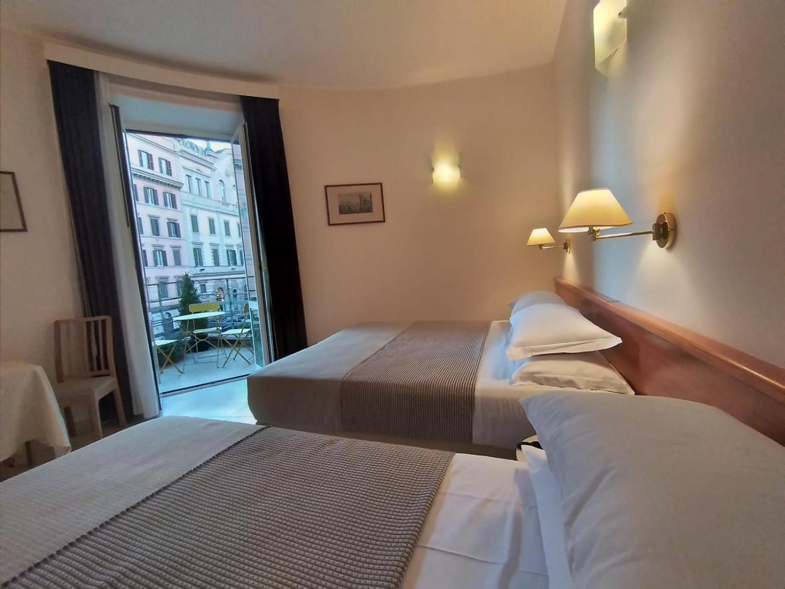 רומא Hotel Principe Eugenio מראה חיצוני תמונה