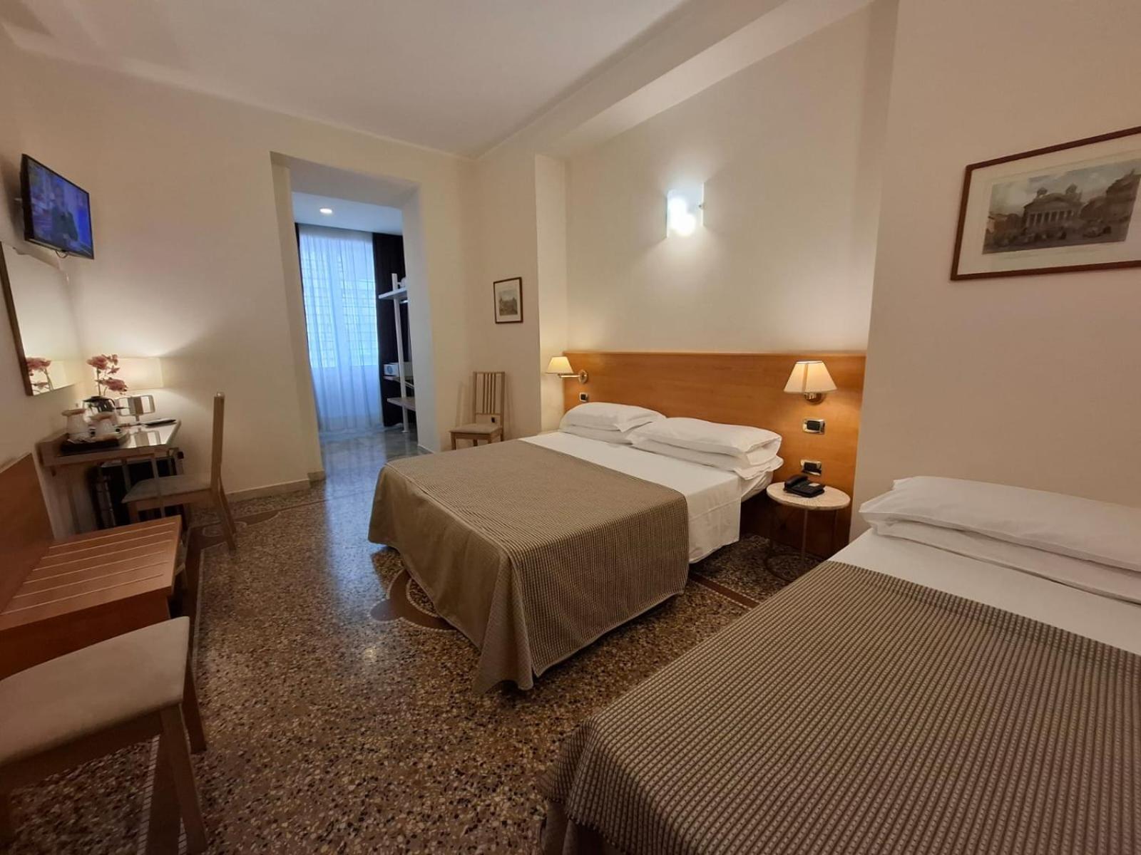 רומא Hotel Principe Eugenio מראה חיצוני תמונה